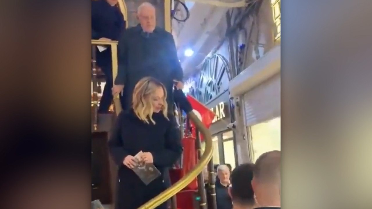 İlber Ortaylı’nın eşlik ettiği İtalya Başbakanı Meloni Kapalıçarşı’yı gezdi