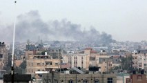 أعمدة دخان فوق خان يونس عقب قصف إسرائيلي متواصل