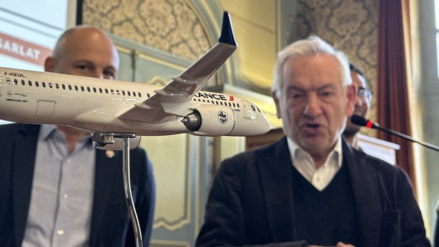 Faire rayonner le Périgord dans le monde : un Airbus A220 renommé Sarlat par Air France
