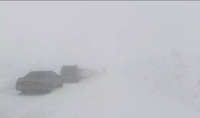 Muş-Mutki yolunda tipi: Mahsur kalan 70 kişi kurtarıldı