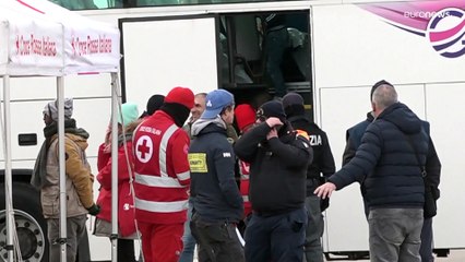 تضم 126 مهاجرًا سوريًا.. سفينة تابعة لمنظمة "هيومانيتي وان" ترسو على سواحل إيطاليا