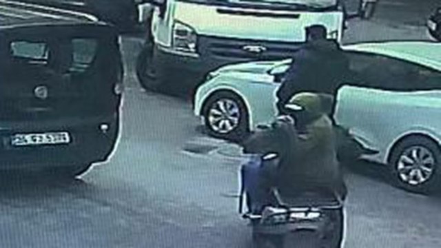 Sultangazi'de silahlı saldırı kamerada