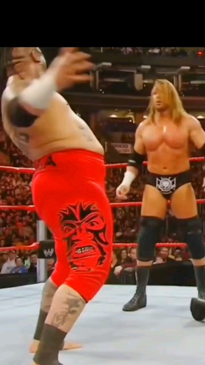 Fait rare : quand Umaga avait un match avec son frère Rikishi