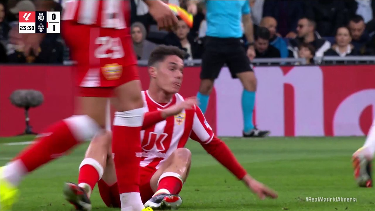 Özet | Real Madrid - Almeria : 3-2 | 21. Hafta...