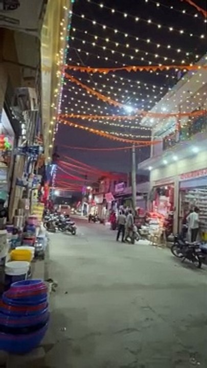 कड़ाके की ठंड में भी भक्तों का उत्साह सातवें आसमान पर