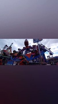 Foire des Rameaux de Grenoble 2023 #france #grenoble #divertissement #sensations #manège #foire (17)