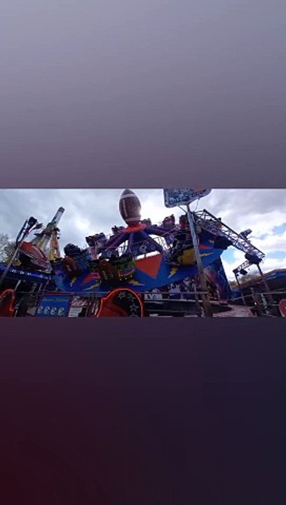 Foire des Rameaux de Grenoble 2023  #france #grenoble #divertissement  #sensations #manège #foire  (18)