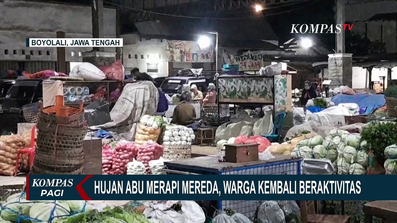 Hujan Abu Merapi: Warga Boyolali Kembali Beraktivitas, BPBD Klaten Bagikan Ribuan Masker