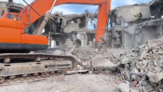 الدفاع المدني في أربيل مايزال يبحث عن جثة عاملة فلبينية بمكان القصف الإيراني