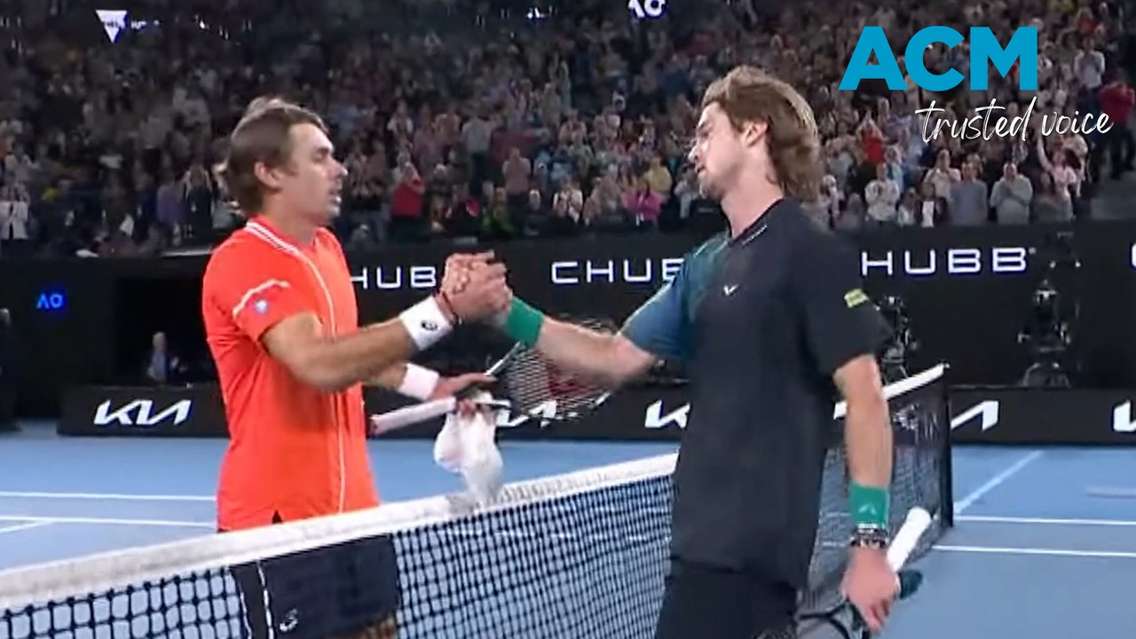 Aussie hopeful Alex de Minaur exits Australian Open after fourth round five-set thriller