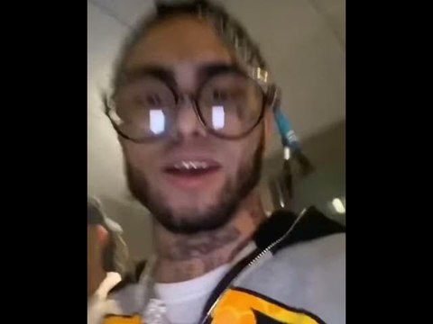 Lil Pump Posts Up With Trippie Redd