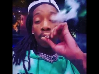 Wiz Khalifa Shows Off His Lungs