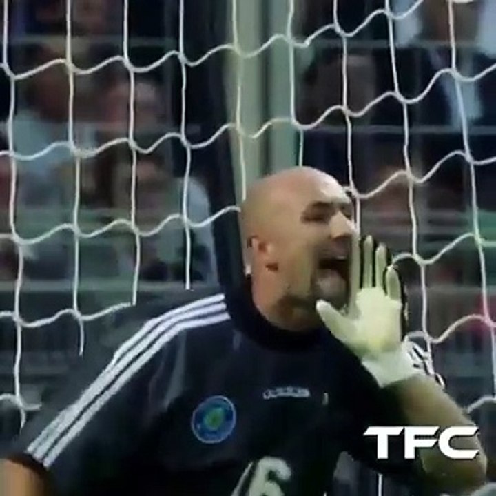 The iconic Roberto Carlos freekick