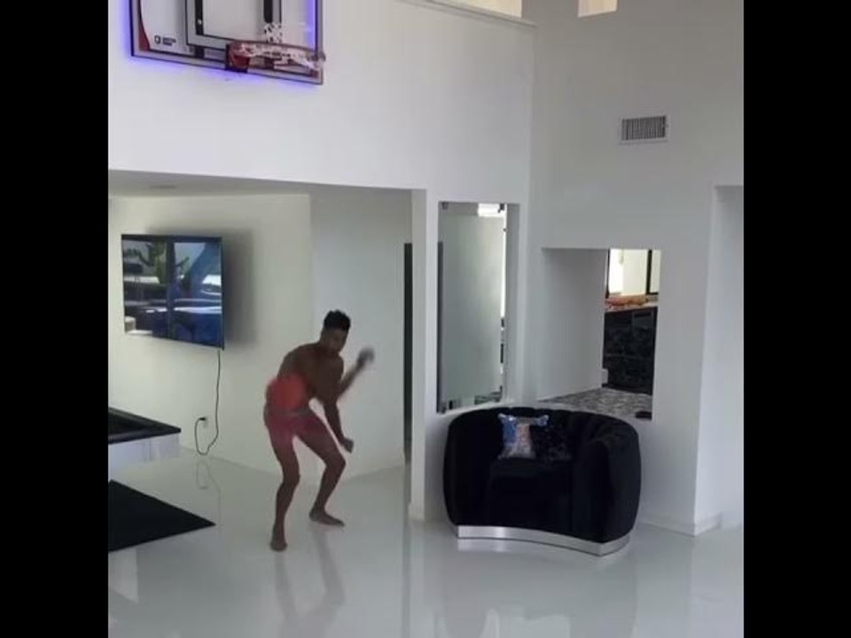 Blueface Dunks Basketball Off Alley-Oop To Himself
