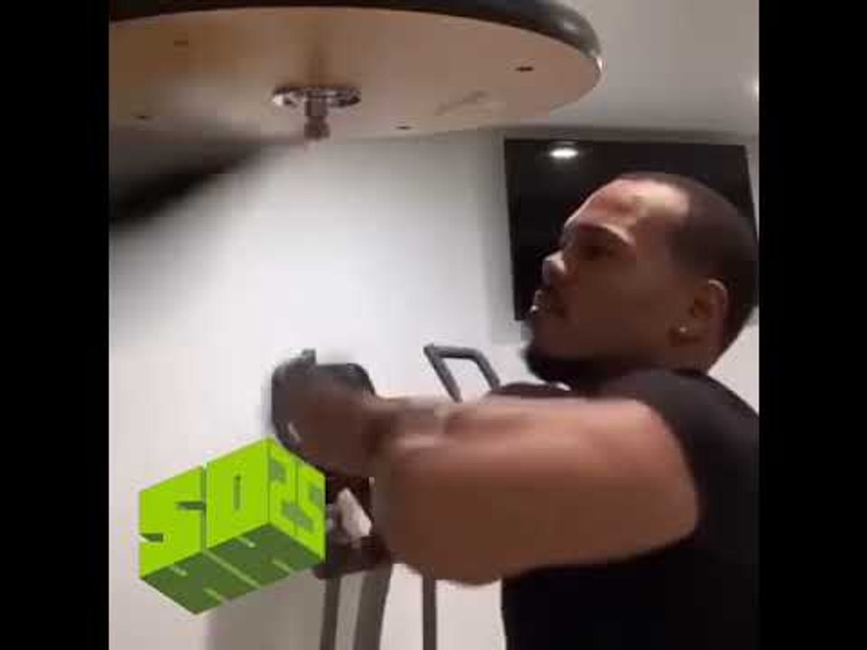 Chance The Rapper Shows Off His Boxing Skills