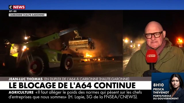 Les images de l'incendie qui s'est déclenché tôt ce matin sur l'autoroute 164 bloquée qui relie Toulouse à Bayonne