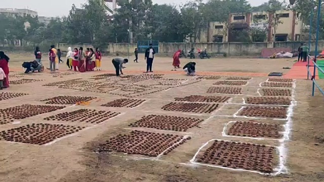 देव दिवाली: रामलला प्राण-प्रतिष्ठा के उपलक्ष्य में सवा लाख दीप जलेंगे