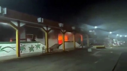 Caos no México. Residentes incendeiam autarquia após morte de jovem