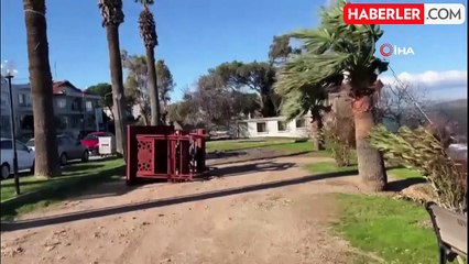 Ayvalık'ta fırtına çıktı, hayat felç oldu