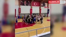 U16 maçında basket sahası boks ringine döndü; 1 oyuncunun dişleri kırıldı