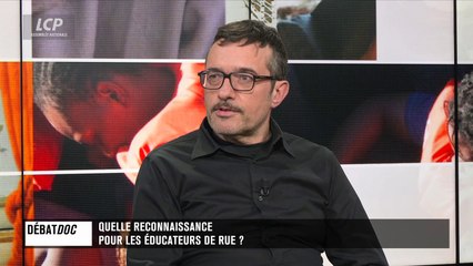 Espace presse - DébatDoc : Quelle reconnaissance pour les éducateurs ?
