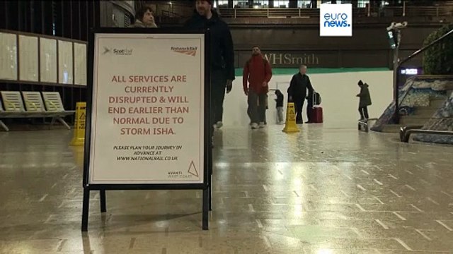 Sturmtief Isha fegt über die britischen Inseln, ein Toter