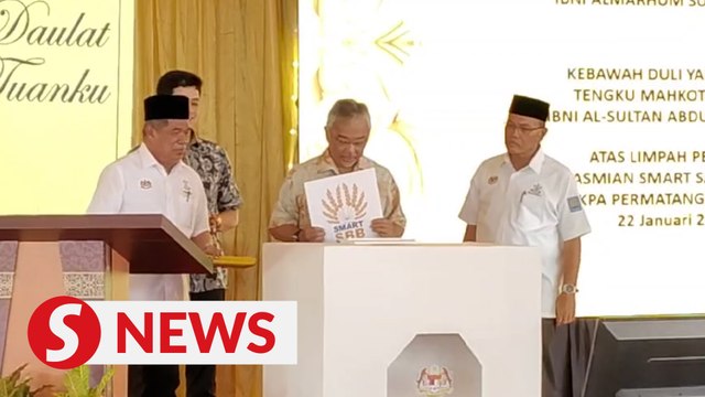 King officiates Ala Sekinchan Smart SBB Programme in Pekan