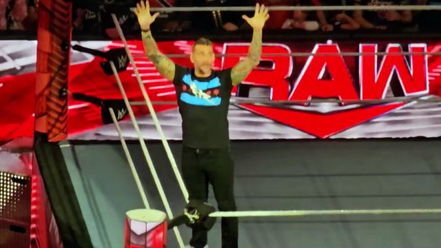 CM Punk returns to Monday Night Raw - WWE RAW FULL SEGMENT 11/27/2023