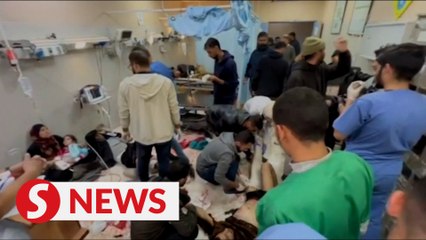 Nasser hospital "on the brink of collapse", says doctor as Israel pounds Khan Younis
