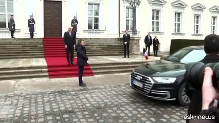 Macron da Steinmeier a Berlino per l'omaggio a ex ministro Schaeuble
