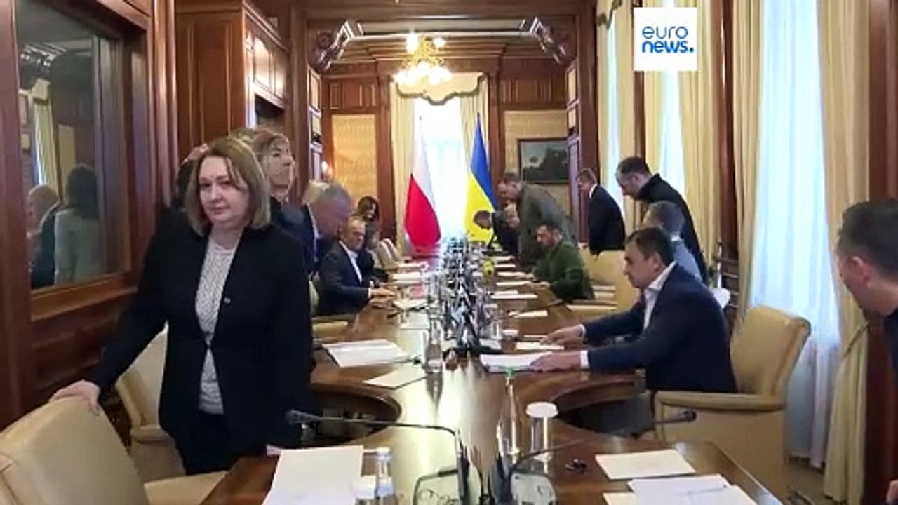 Туск в Киеве: "В Украине, решается судьба свобо...