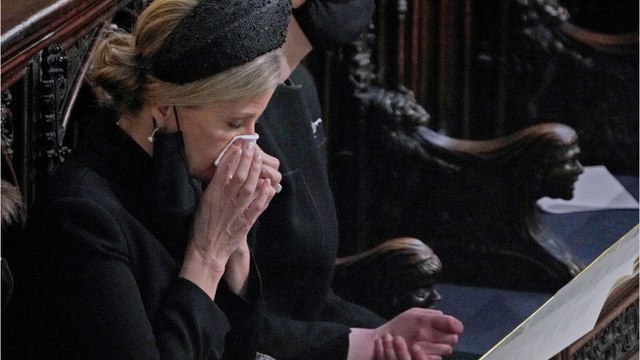 Wer ist Sophie von Wessex, die Schwiegertochter von Elizabeth II, mit der sie sehr eng befreundet ist? (1)