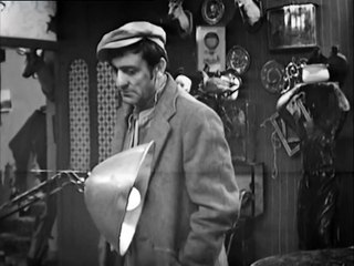 Steptoe And Son S03E02 - The Wooden Overcoats