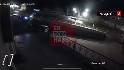 Nevşehir’de otomobilin iş yerinin bahçesine düştü