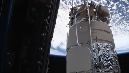 How NASA's Female Astronauts Wash Hair, Exercise and Eat in Space | Marie Claire