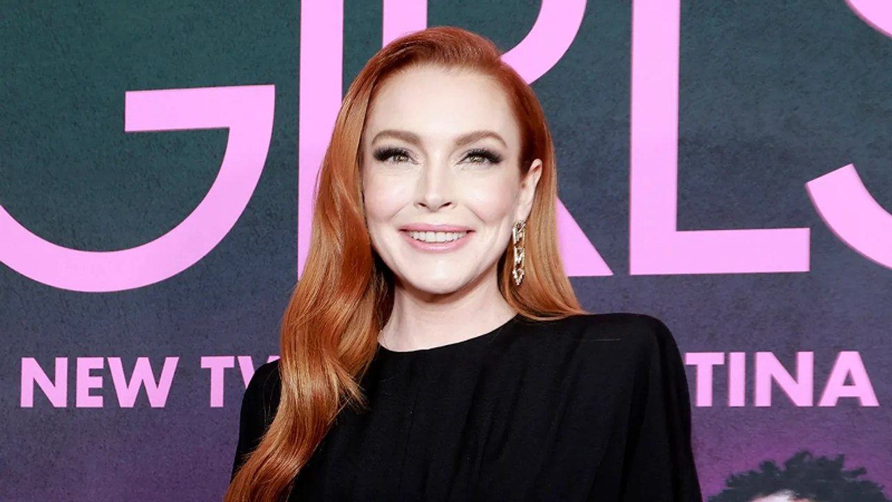 Lindsay Lohan to Star in Netflix Holiday Film '...