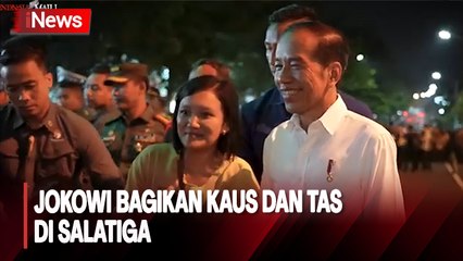 Jokowi-Iriana Sapa Warga yang Menyambut di Salatiga, Bagikan Kaus dan Tas