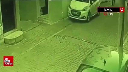 İzmir'de tabancayla birbirlerine sıktılar: O anlar kamerada