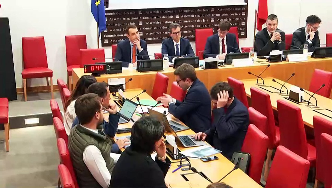 Commission des lois : Mise à disposition aux régions du réseau routier national non concédé ; Allonger la durée de l’ordonnance de protection et créer l’ordonnance provisoire de protection immédiate - Lundi 22 janvier 2024