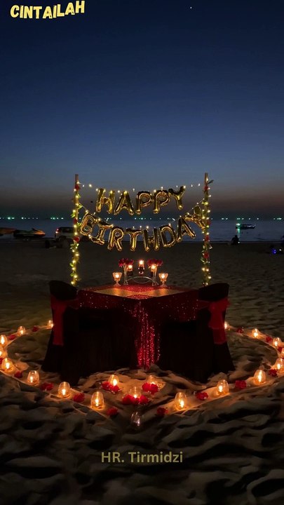 Cintailah orang yang kau cinta dengan sewajarnya, boleh jadi suatu hari dia menjadi orang yang kau benci. Dan bencilah kepada orang yang kau benci sewajarnya, boleh jadi suatu hari dia yang kau benci menjadi orang yang kau cinta