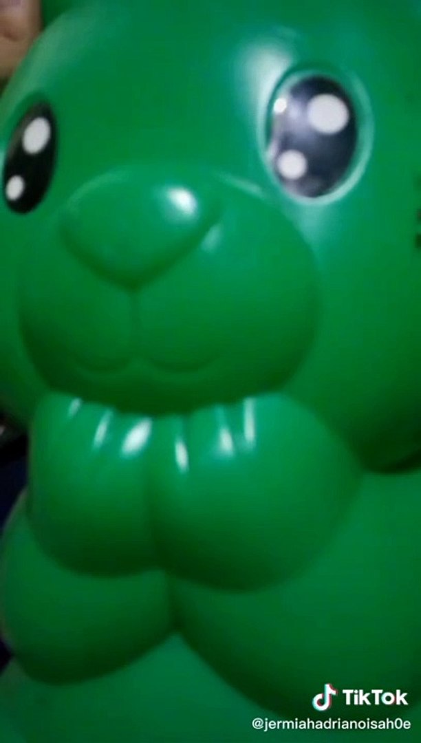 Minion pig and friends Tagalog dubbed.