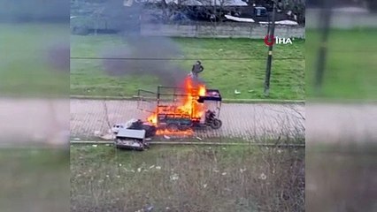 Alev alev yanan ekmek teknesini çaresiz gözlerle izledi