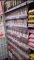 Un supermercado de Sevilla pone fotos de los aceites por los robos