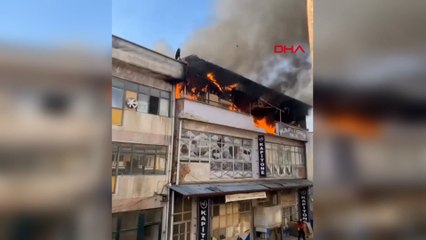 Bursa'da mobilya imalathanesinde yangın