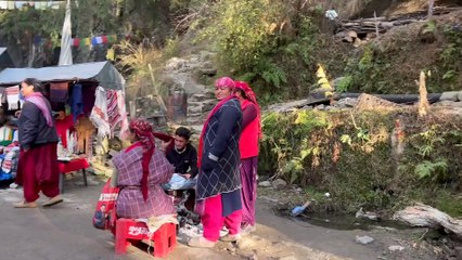 Local Kullu food , मनीराम ढाबा, इन्होने Jana Waterfall को प्रसिद्ध किया, Sunny Deol भी  है मेहमान