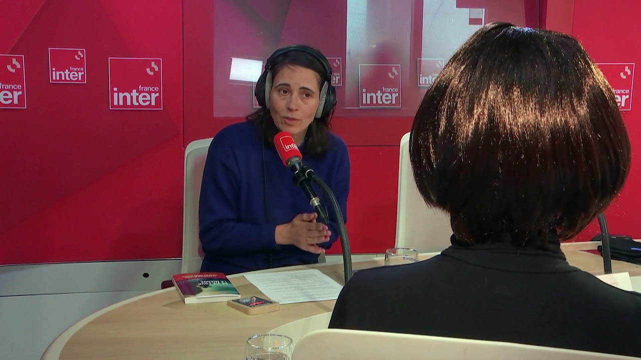 "Tous les jours, je repense à ce que j'aurais pu faire", confie la caissière sauvée par Arnaud Beltrame