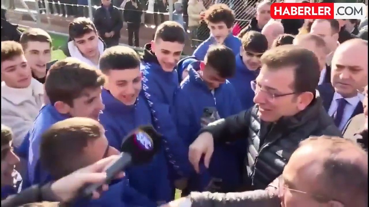 İmamoğlu'na "Ronaldo mu Messi mi?" diye soruldu! Kahkahayı patlatıp tarafını seçti