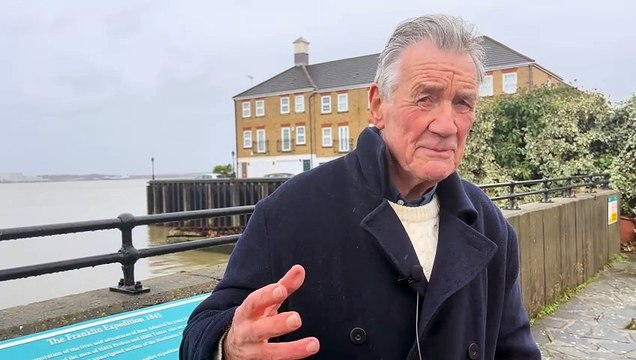 Sir Michael Palin visits Kent for pub plaque unveiling