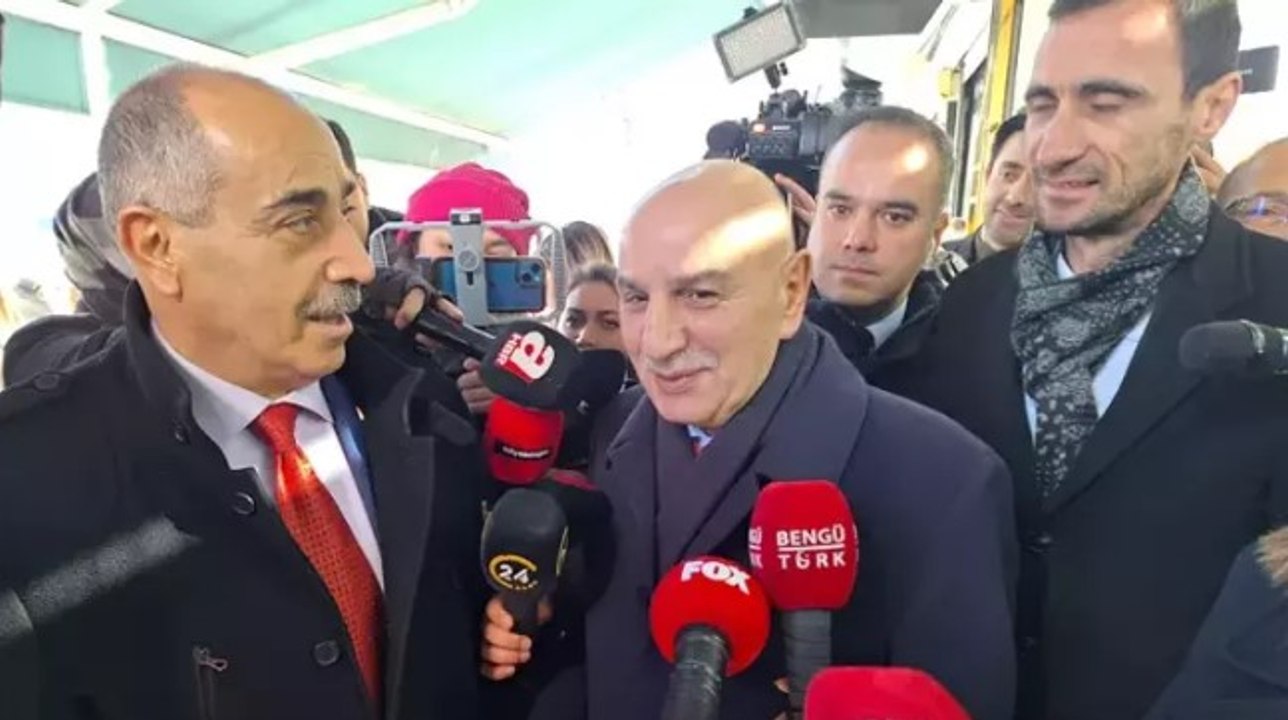 AK Parti'nin Ankara Büyükşehir Belediyesi Başkan Adayı Turgut Altınok, Keçiören'de esnafı ziyaret etti