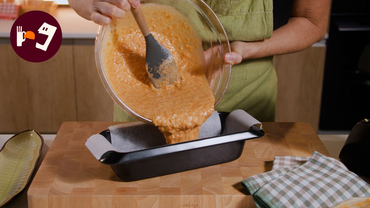 El clásico bizcocho de zanahoria muy fácil, delicioso y sin complicaciones